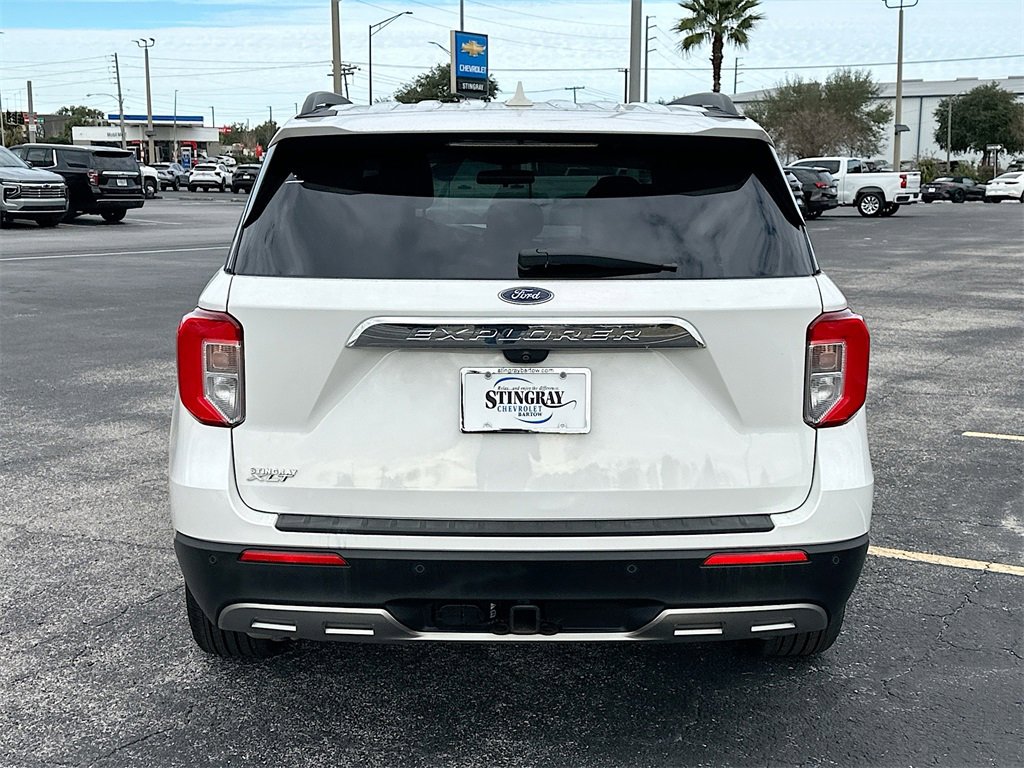 Used 2021 Ford Explorer XLT w/ Equipment Group 202A image 6