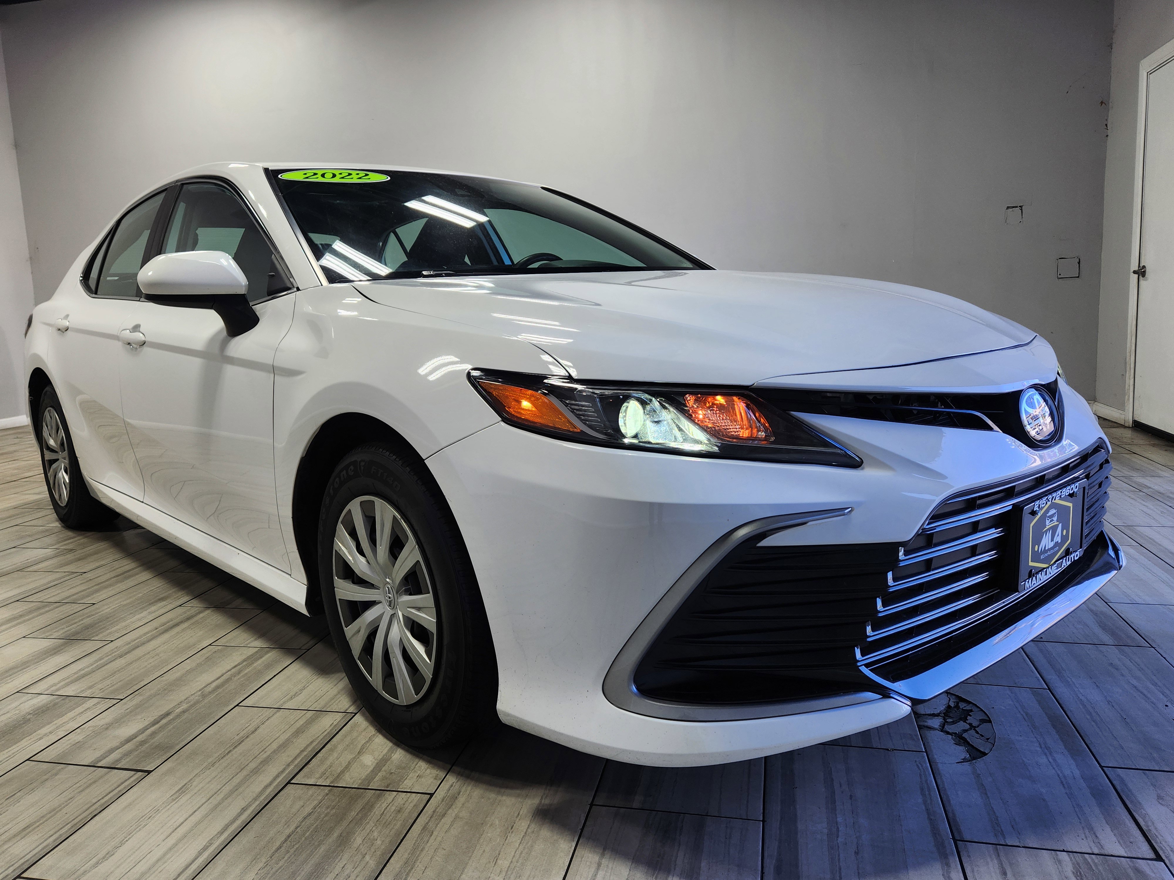 Used 2022 Toyota Camry LE FWD image 7