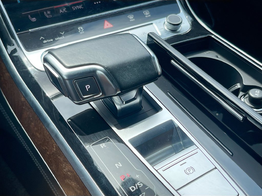 Used 2021 Audi A8 L 4.0T w/ Luxury Package AWD/4WD image 17