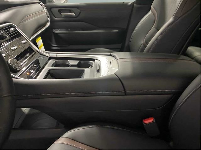 New 2025 Nissan Armada SL w/ Captain's Chari Seat Package AWD/4WD image 24