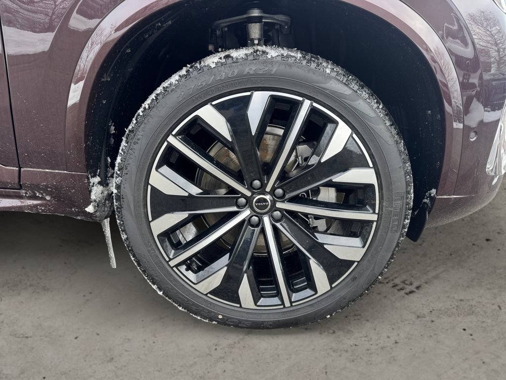 New 2026 Volvo XC90 B6 Plus w/ Protection Package Premier AWD/4WD image 8