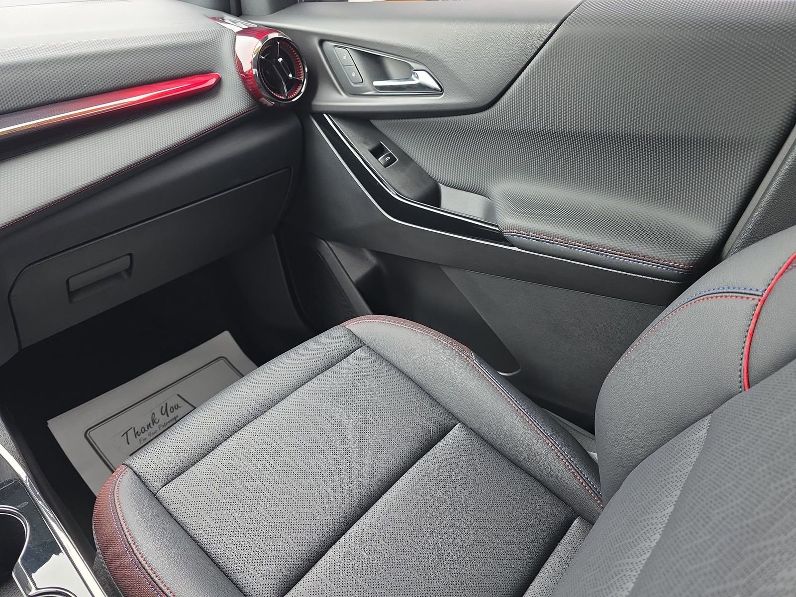 Used 2025 Chevrolet Equinox RS image 14