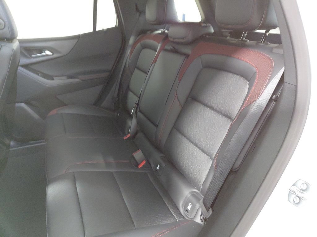 New 2027 Chevrolet Equinox RS AWD/4WD image 18