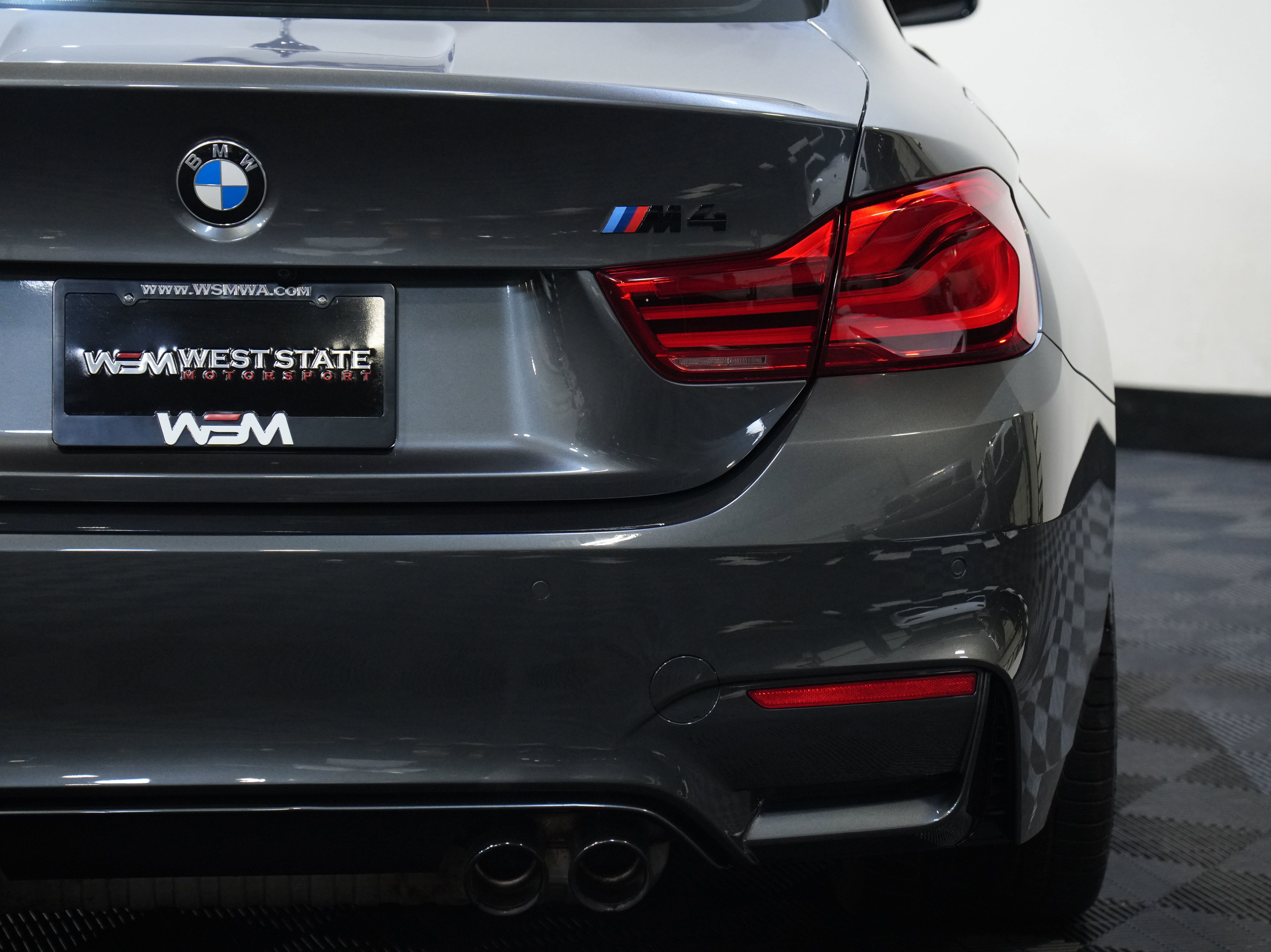 Used 2018 BMW M4 COUPE 2D image 17