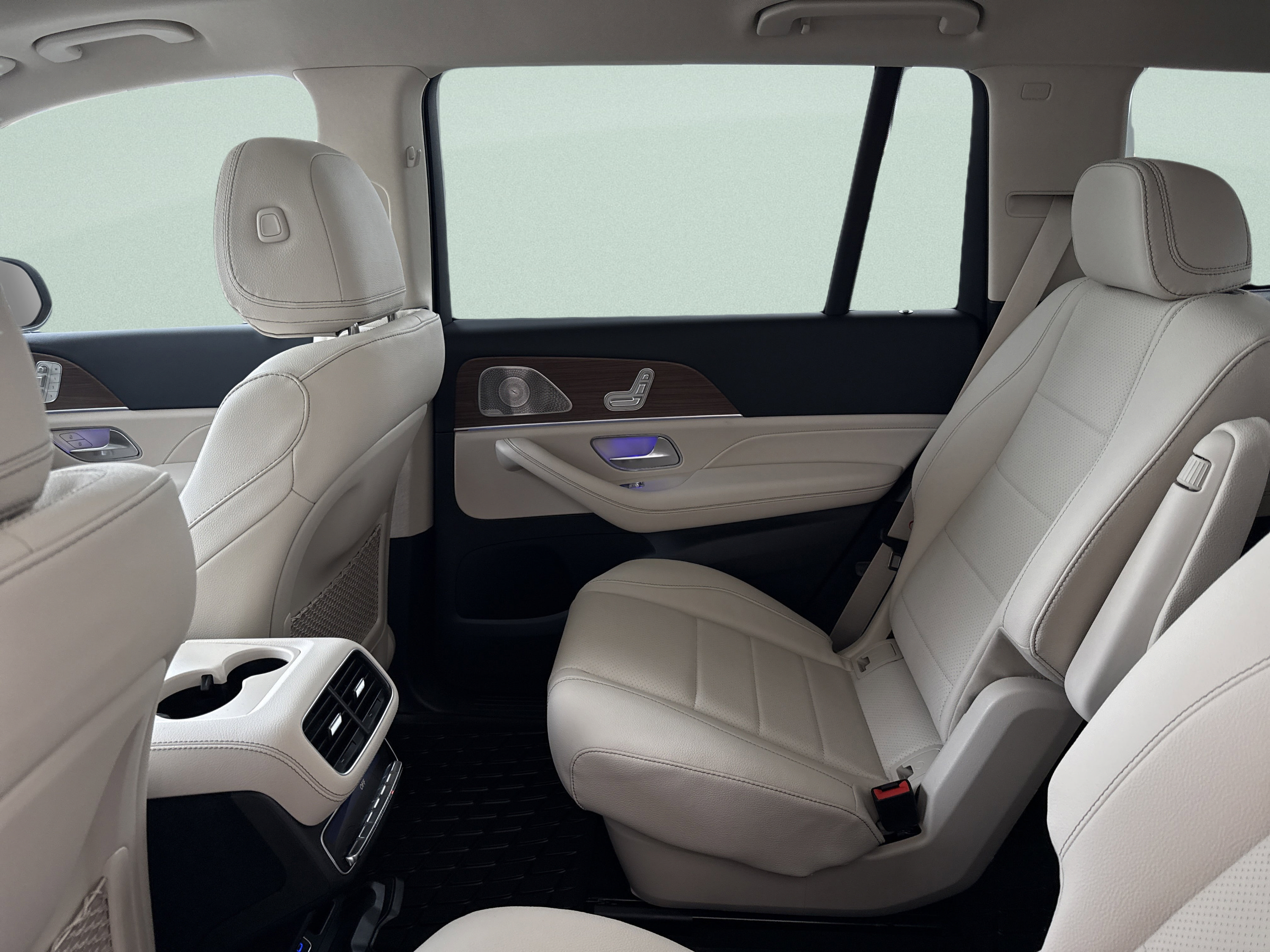 Certified 2026 Mercedes-Benz GLS 450 4MATIC image 34