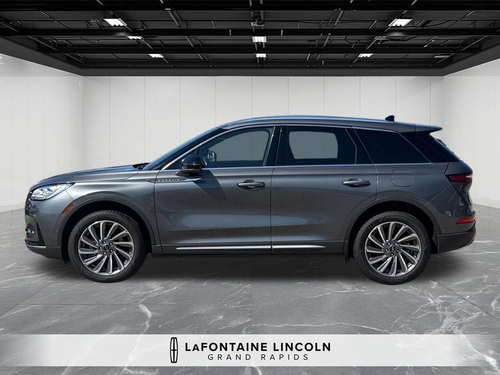 Used 2023 Lincoln Corsair Reserve w/ Equipment Group 202A AWD/4WD image 2