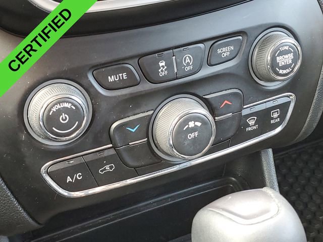 Used 2019 Jeep Cherokee Latitude Plus w/ Cold Weather Group image 19