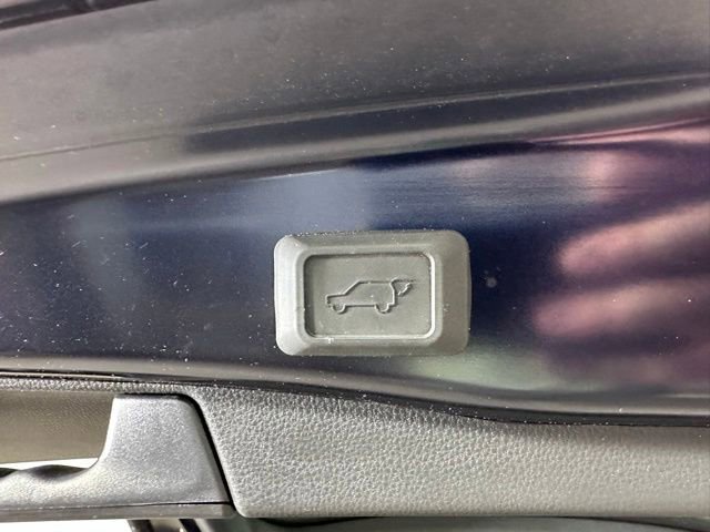 Used 2023 Toyota RAV4 XLE Premium FWD image 14