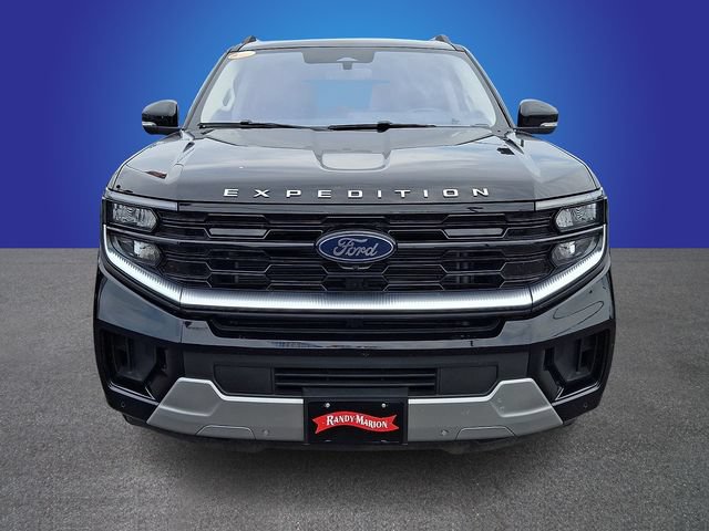 Used 2025 Ford Expedition Platinum AWD/4WD image 2