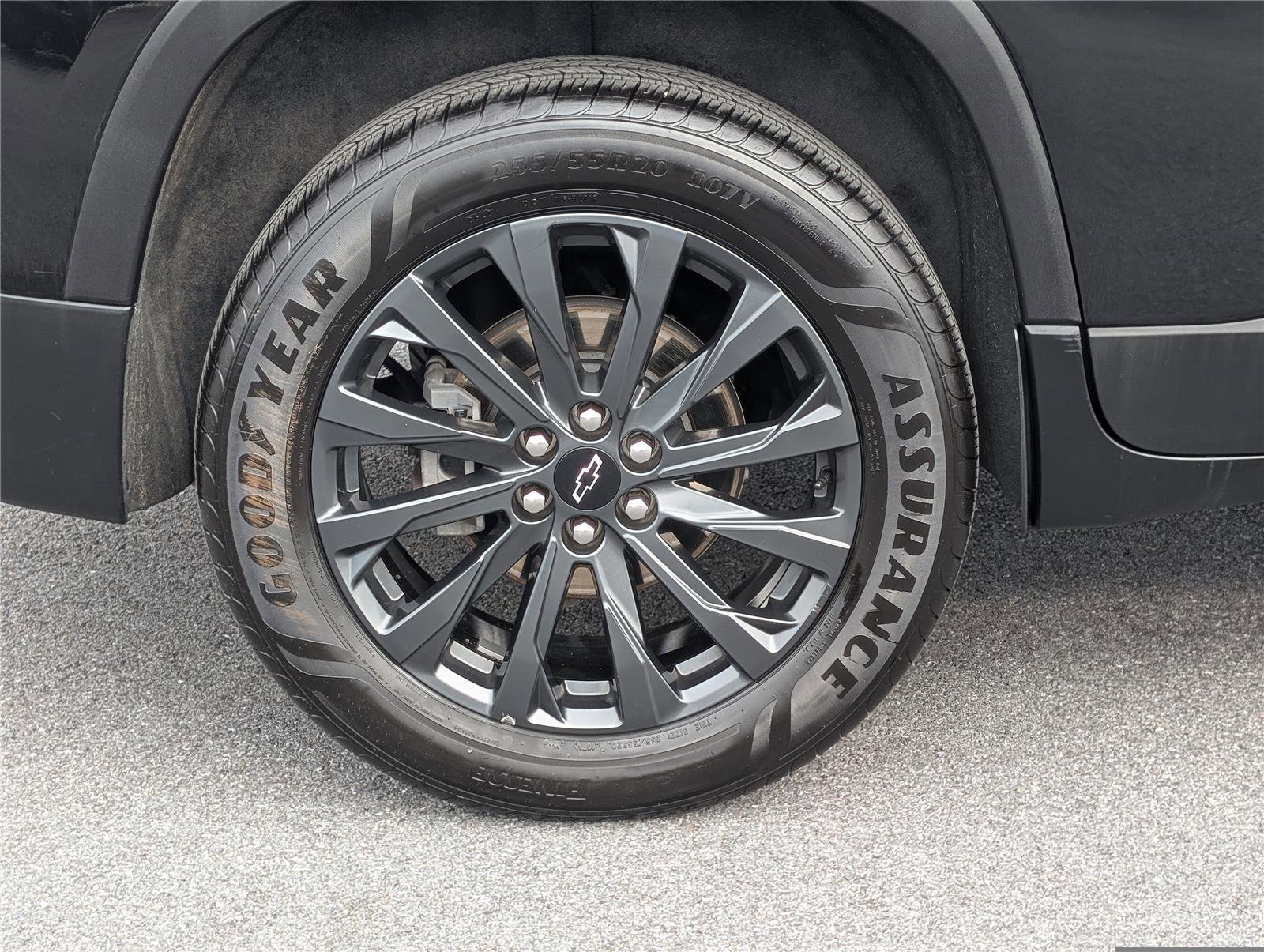 Used 2023 Chevrolet Traverse RS image 10