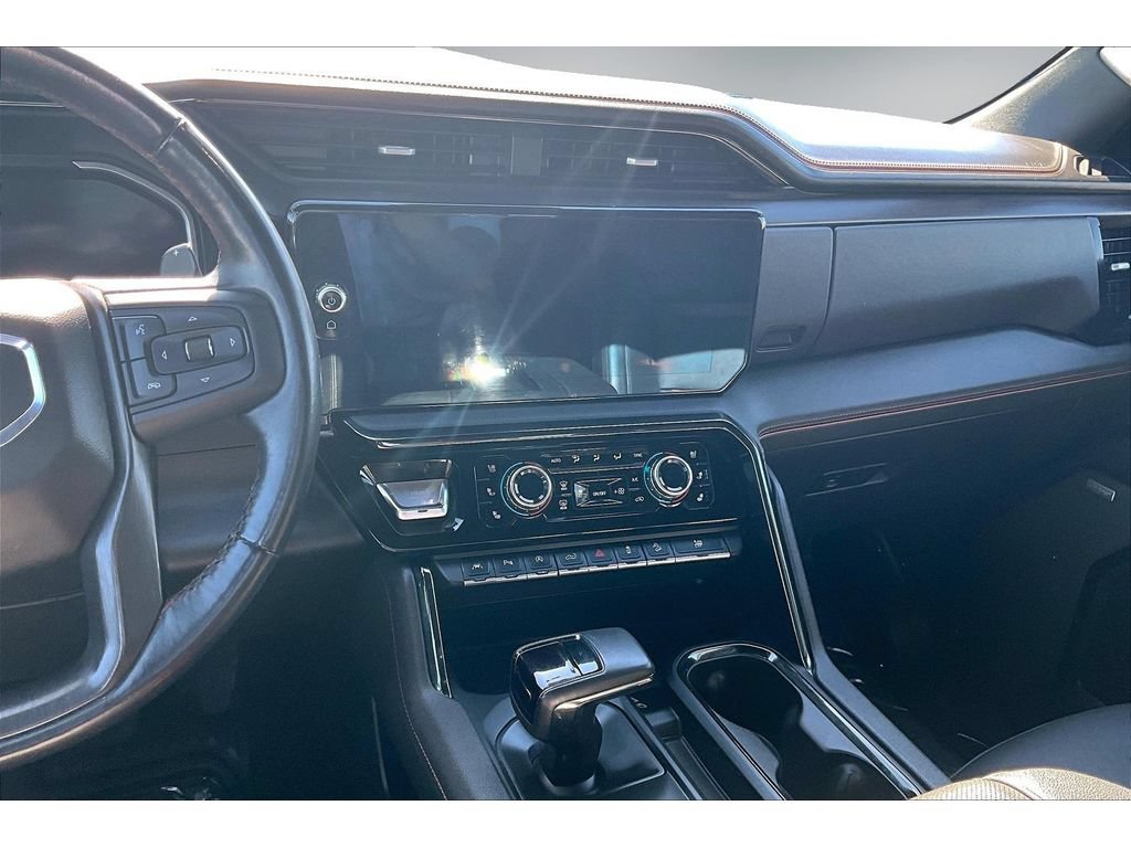 Used 2022 GMC Sierra 1500 AT4 w/ AT4 Premium Package AWD/4WD image 10