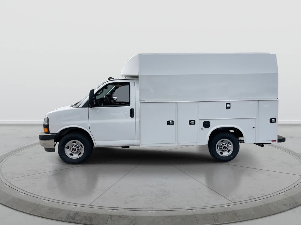 New 2025 GMC Savana 3500 w/ Power Convenience Package RWD image 5