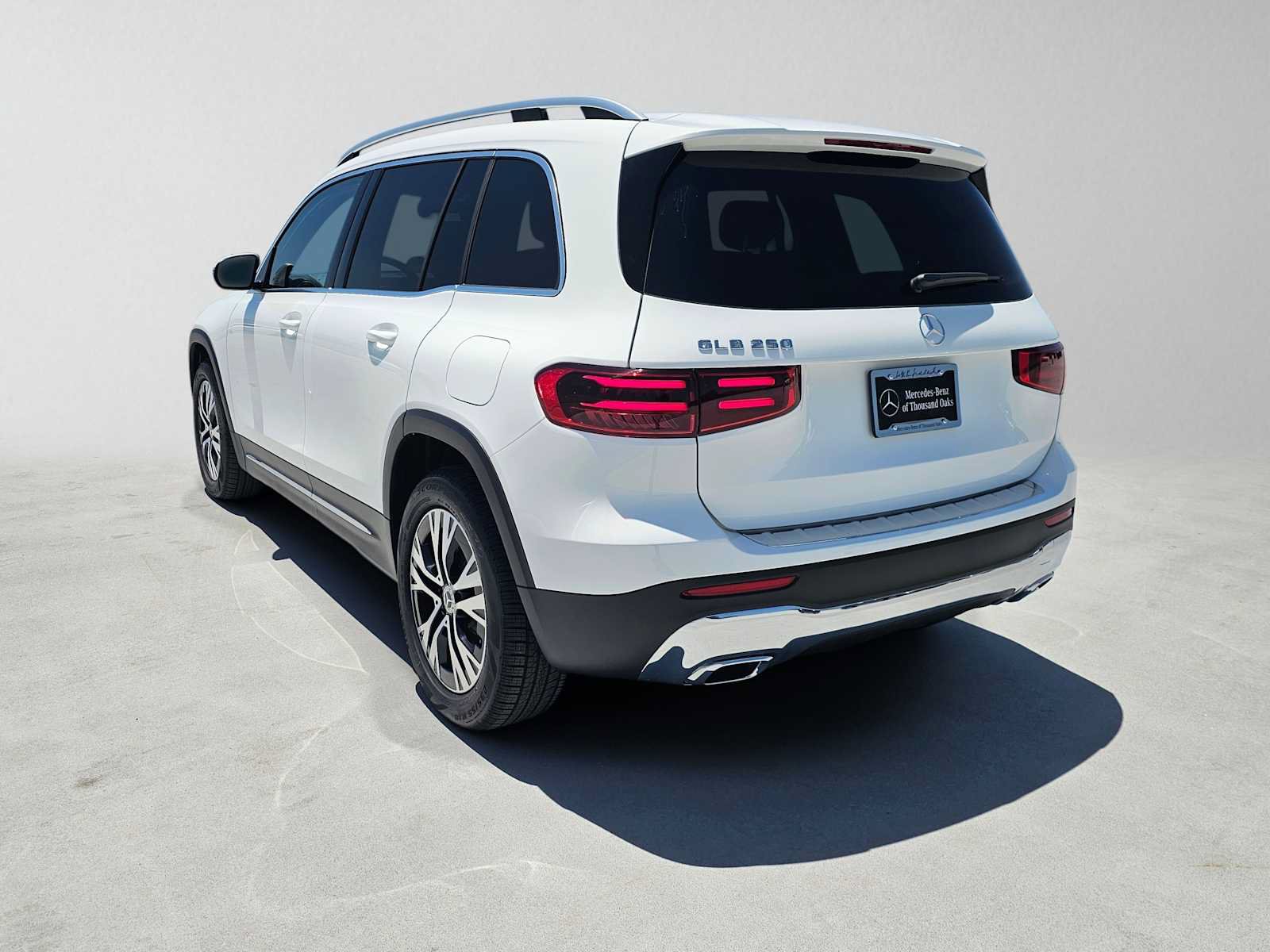 New 2026 Mercedes-Benz GLB 250 image 5