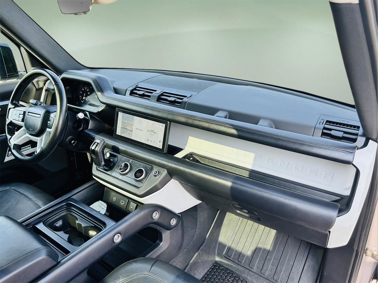 Used 2020 Land Rover Defender 110 HSE image 38