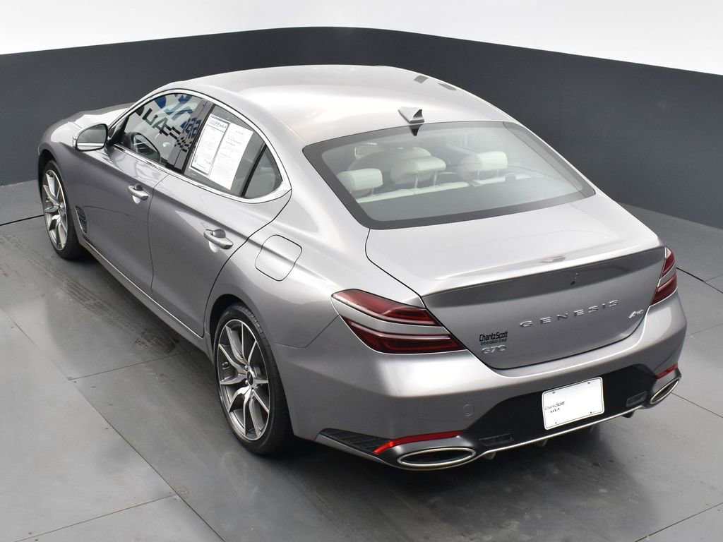 Used 2025 Genesis G70 2.5T image 12