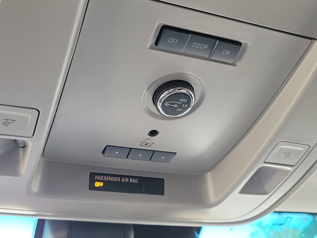 Used 2017 GMC Yukon SLE w/ SLE Value Package RWD image 30