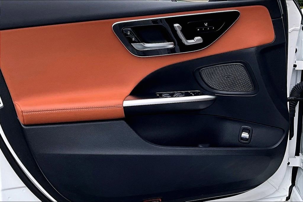 Certified 2023 Mercedes-Benz C 300 4MATIC Sedan image 18