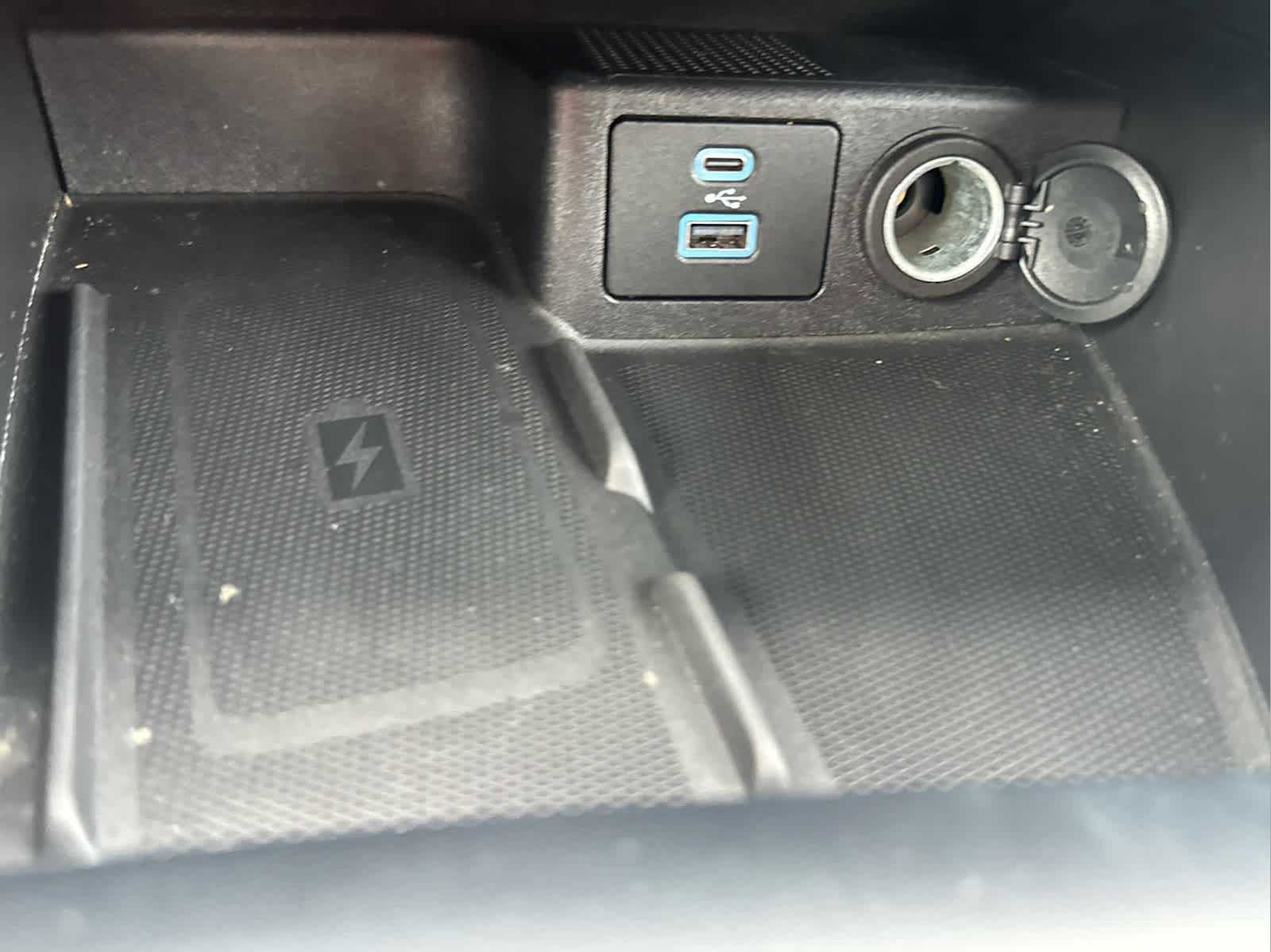 Used 2023 Ford Escape Platinum w/ Premium Technology Package image 28