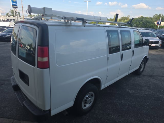 Used 2011 Chevrolet Express 2500 image 5