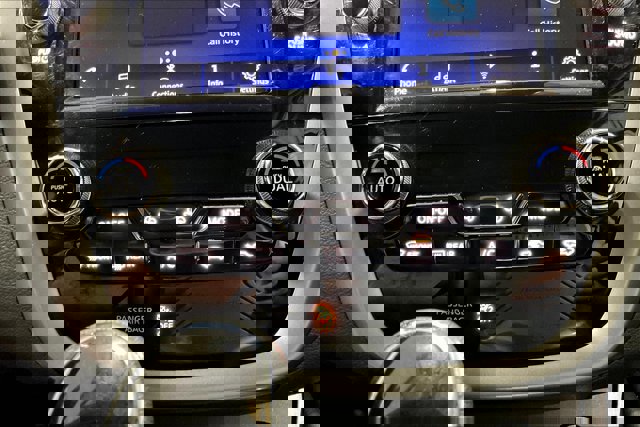 Used 2024 Nissan Murano SV w/ SV Midnight Edition Package image 32