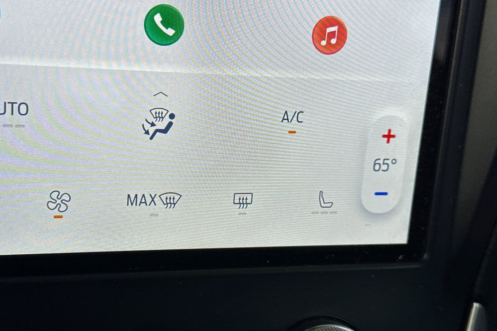 Used 2024 Ford Edge SEL image 30