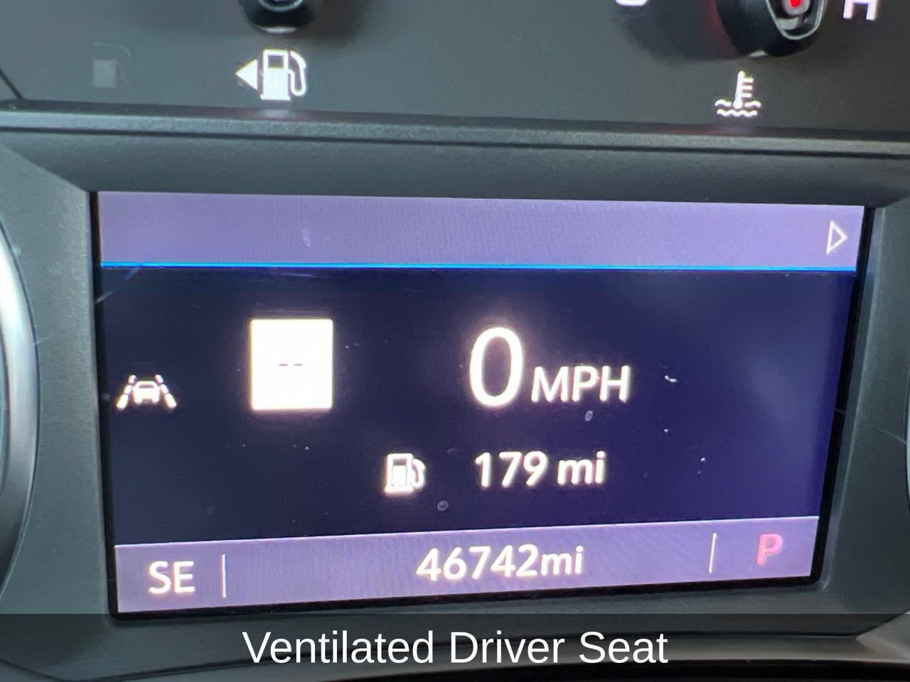 Used 2023 Chevrolet Equinox Premier FWD image 18