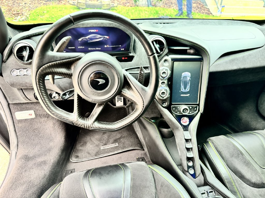 Used 2022 McLaren 720S Performance RWD image 9