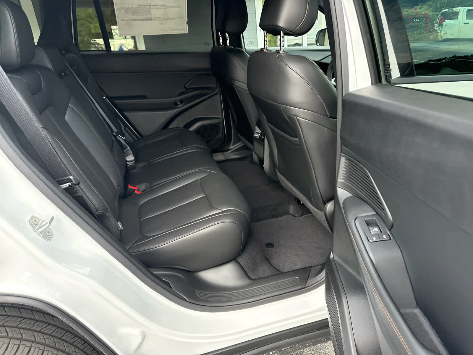 New 2026 Jeep Cherokee Limited AWD/4WD image 18
