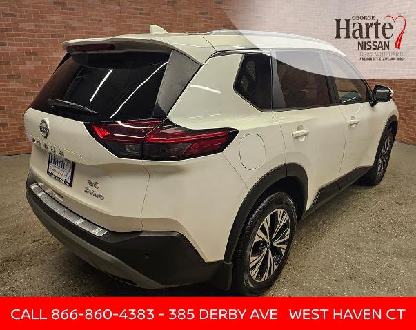 Certified 2022 Nissan Rogue SV w/ SV Premium Package image 10