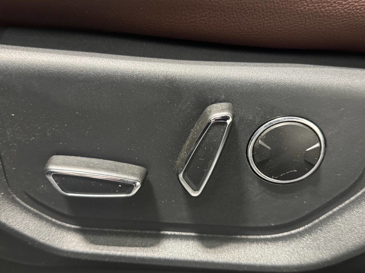 Used 2022 Ford Expedition Max Limited AWD/4WD image 13