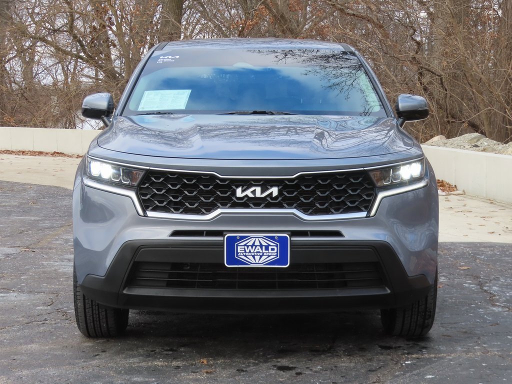 Used 2022 Kia Sorento LX image 13