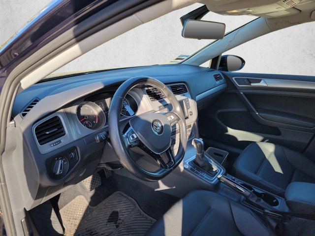 Used 2017 Volkswagen Golf Wolfsburg Edition FWD image 10
