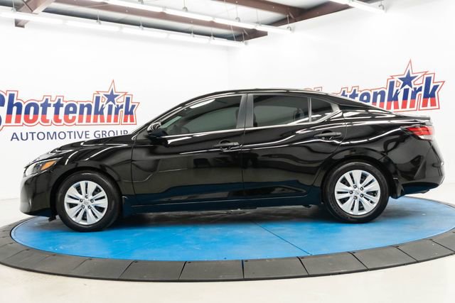 Used 2025 Nissan Sentra S image 5