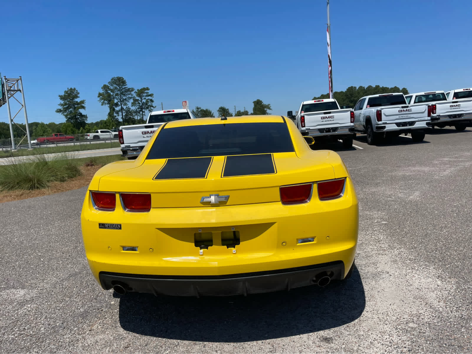 Used 2011 Chevrolet Camaro LT RWD image 7