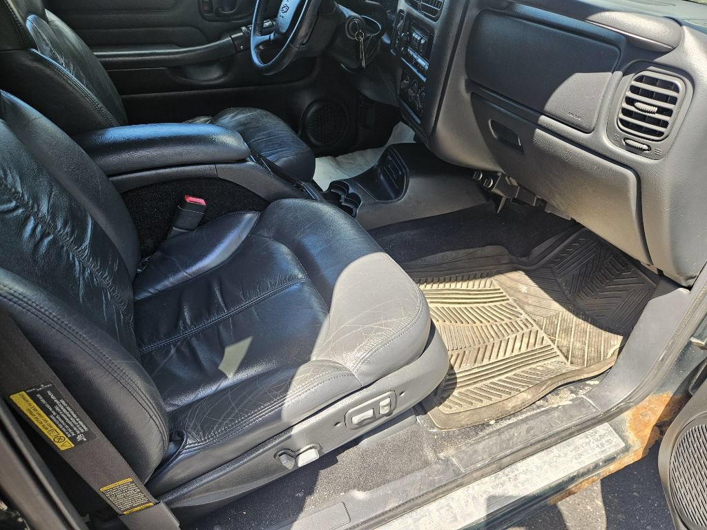 Used 2002 Chevrolet Blazer LS w/ Preferred Equipment Group AWD/4WD image 15