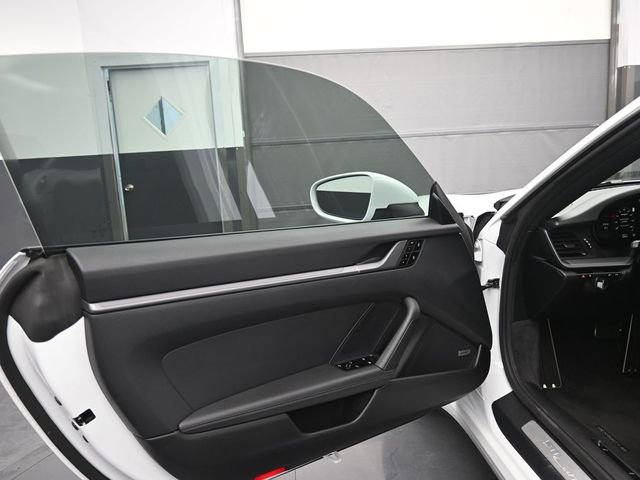 Certified 2020 Porsche 911 Carrera 4S AWD/4WD image 7