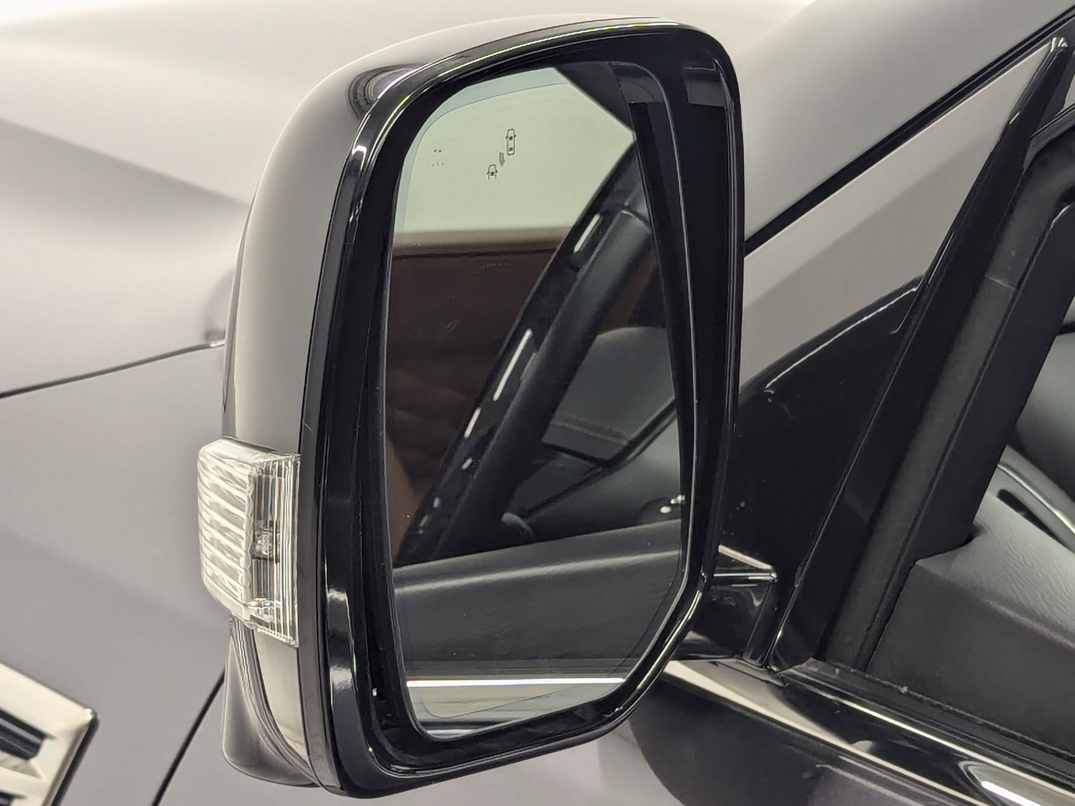Used 2024 INFINITI QX80 Sensory AWD/4WD image 42