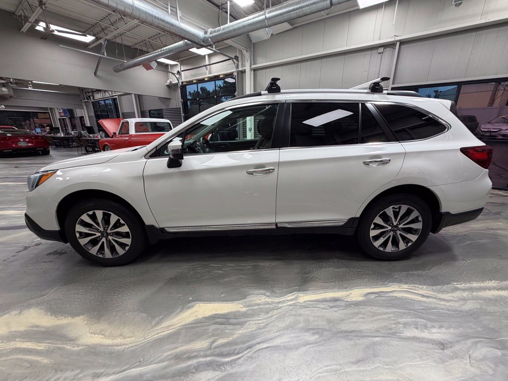 Used 2017 Subaru Outback 2.5i Touring w/ Popular Package #5A AWD/4WD image 38