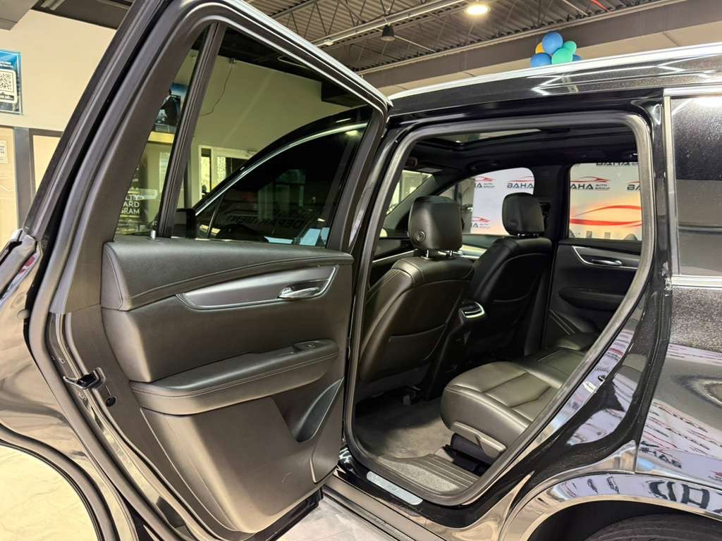 Used 2021 Cadillac XT6 Luxury image 31