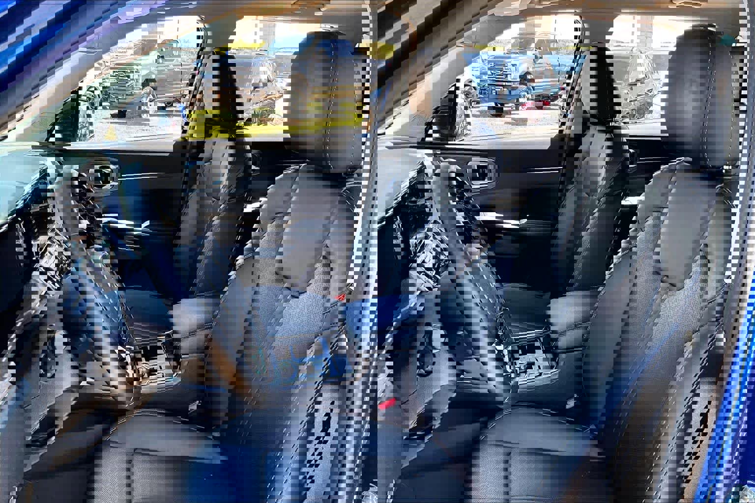 Used 2023 Kia Sorento EX w/ Panoramic Sunroof Package image 8