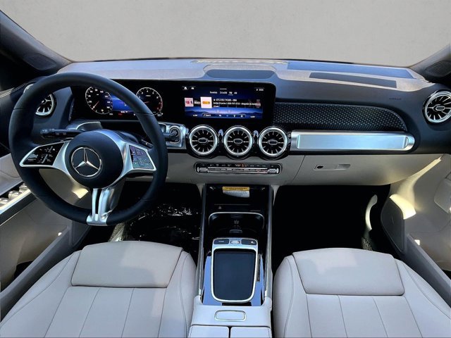 New 2026 Mercedes-Benz GLB 250 image 7