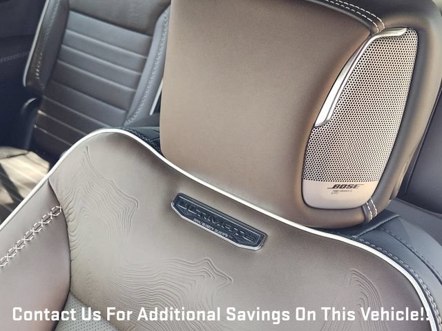 New 2026 GMC Yukon Denali Ultimate w/ LPO, Floor Liner Package AWD/4WD image 11