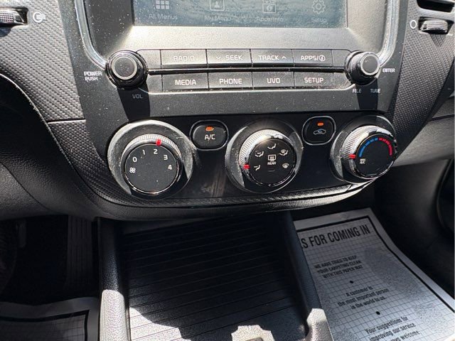 Used 2017 Kia Forte S w/ S Technology Package image 26