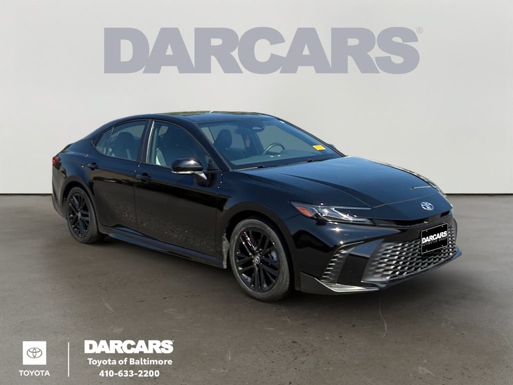 Used 2025 Toyota Camry SE FWD image 1