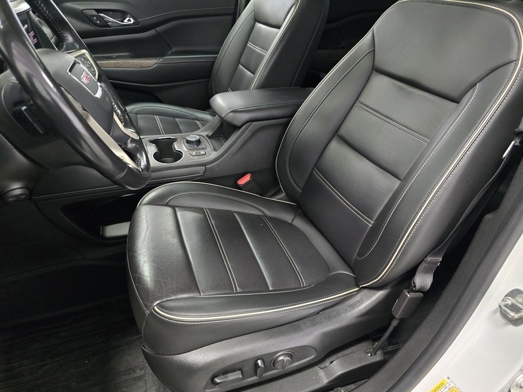 Used 2021 GMC Acadia Denali w/ Denali Technology Package image 25