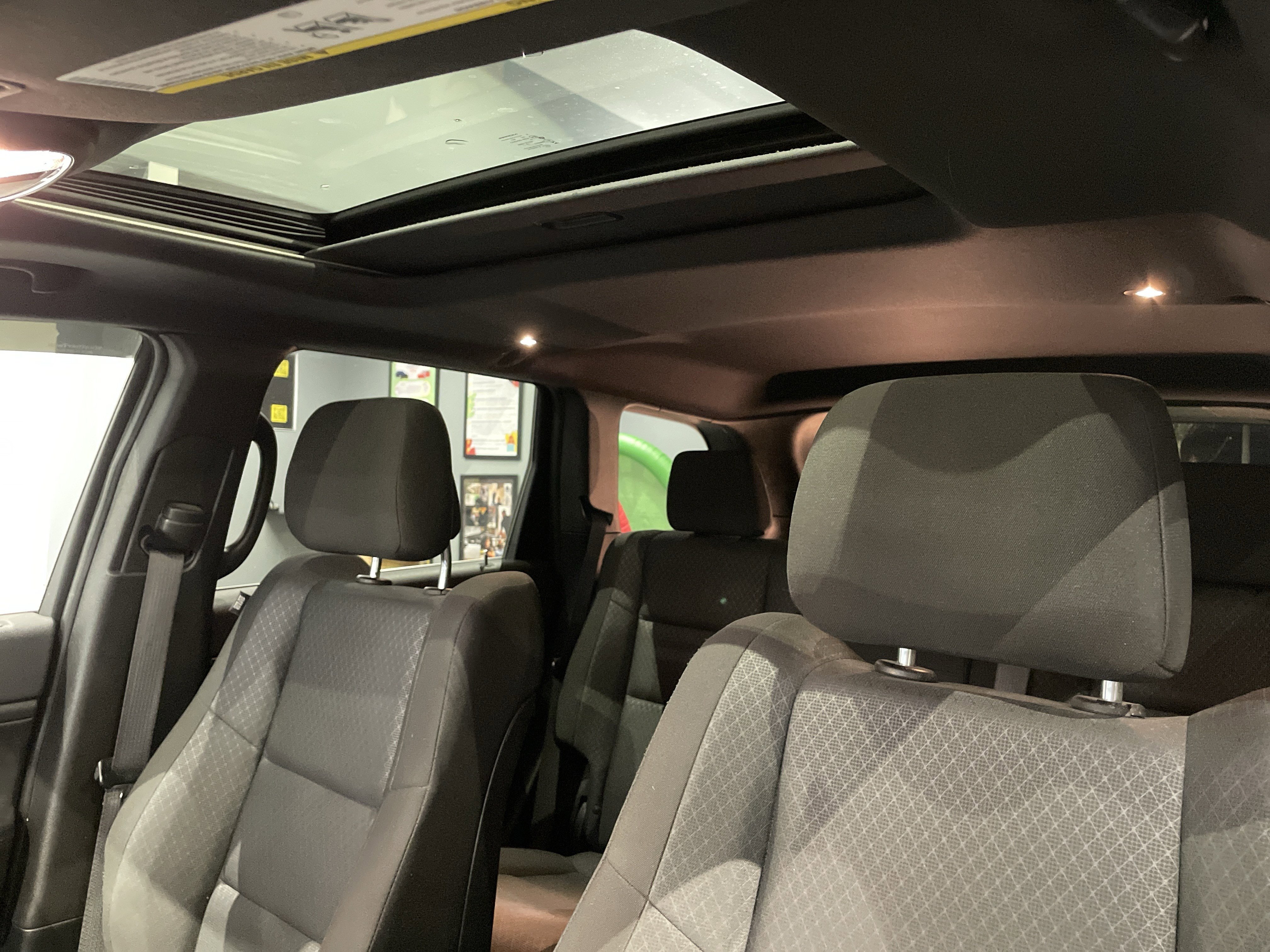 Used 2020 Jeep Grand Cherokee Laredo image 28