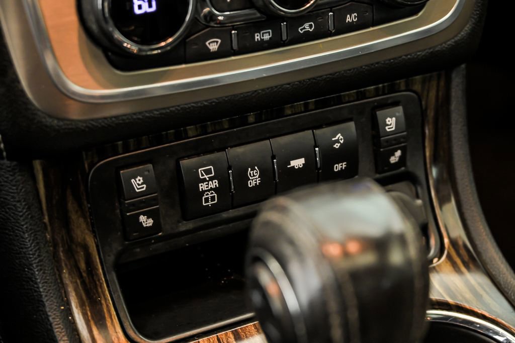 Used 2015 GMC Acadia Denali image 25