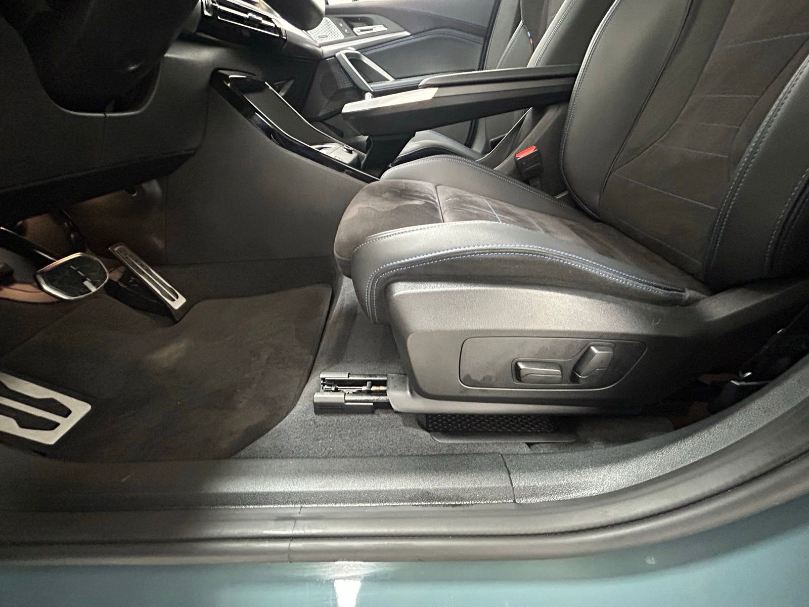 Used 2025 BMW X2 M35i image 30