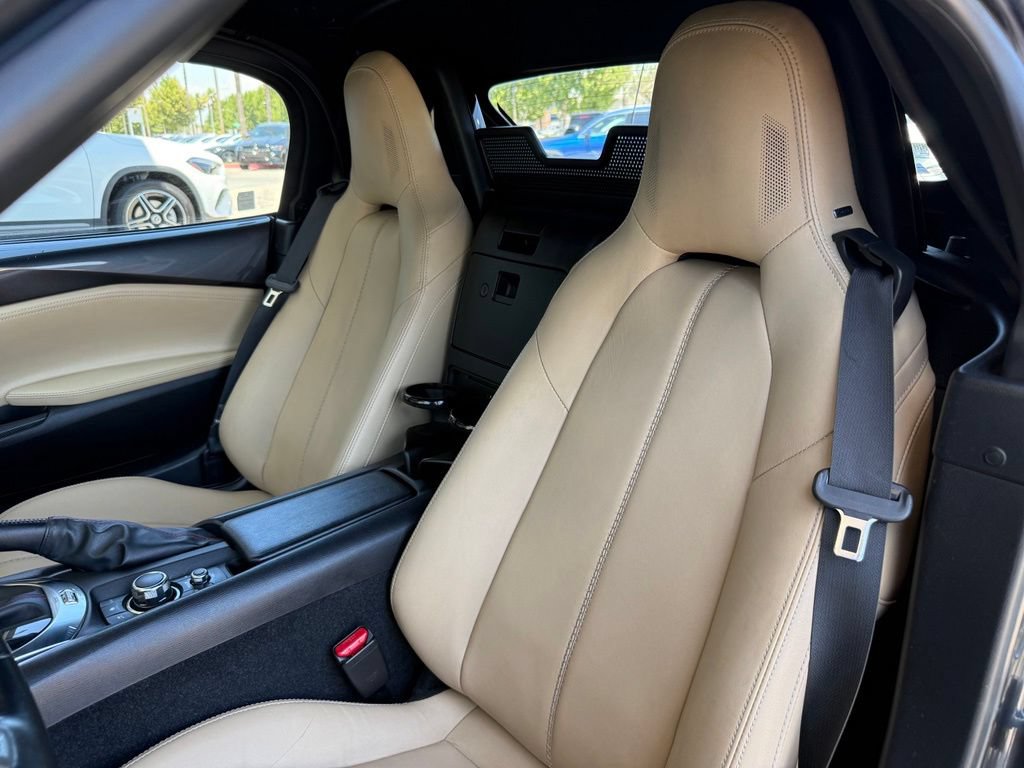 Used 2017 MAZDA MX-5 Miata Grand Touring RWD image 13