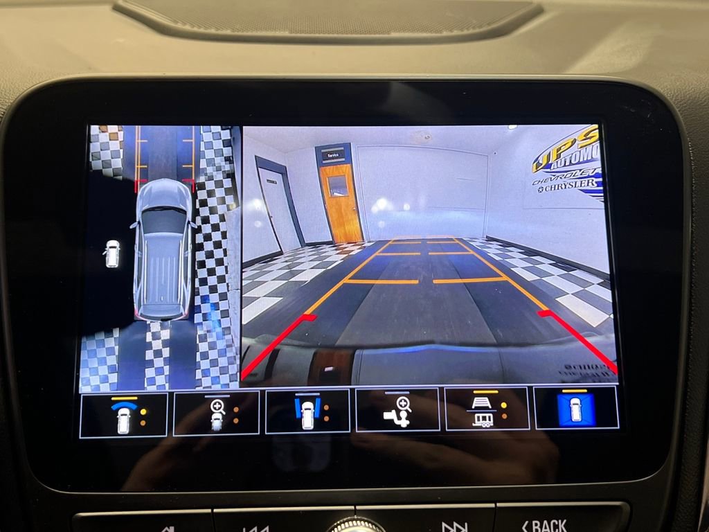 Used 2023 Chevrolet Equinox RS w/ RS Leather Package image 27